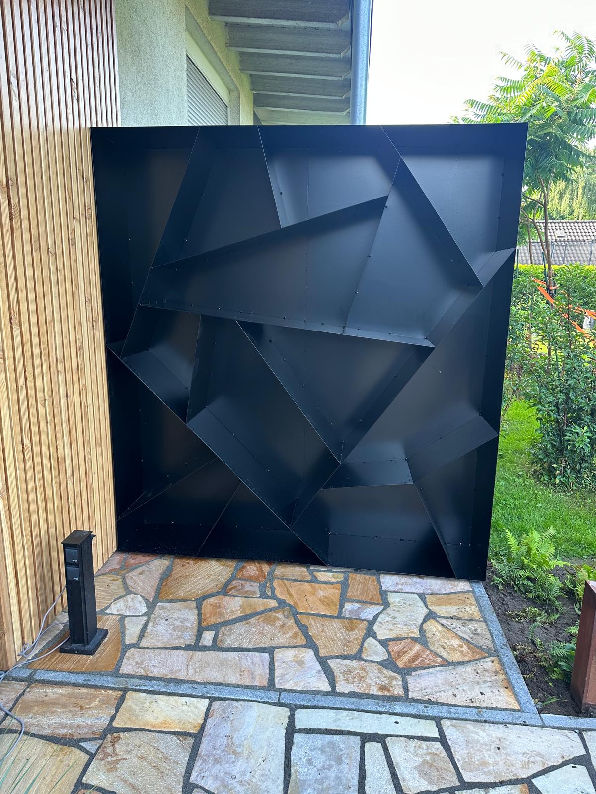 Kaminholzregal Schwarz Geometrisch 1